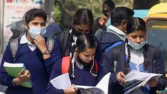 Delhi Air Pollution: दिल्ली के स्कूल और कॉलेज फिर से बंद, सिर्फ 4 दिनों के लिए खुले थे